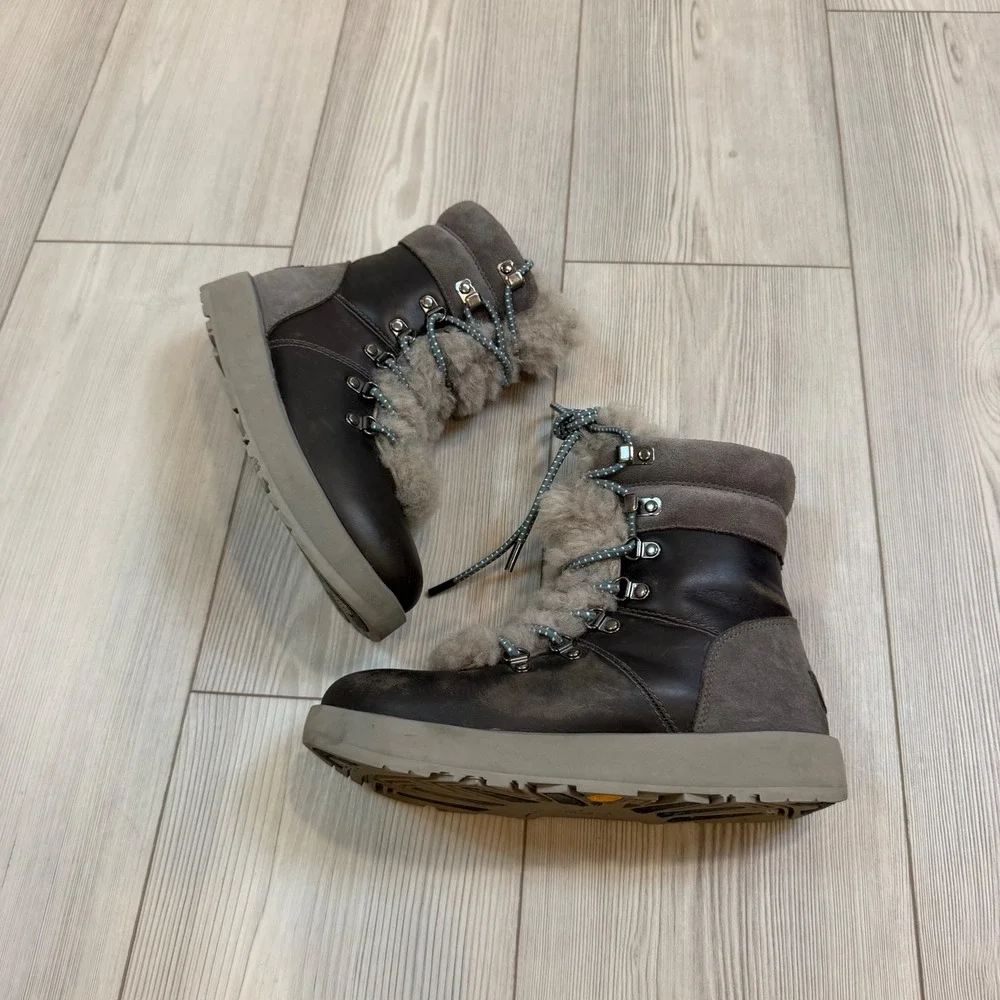 UGG Viki Waterproof Classic Boots for Woman 6 Gray Leather Suede Vibram